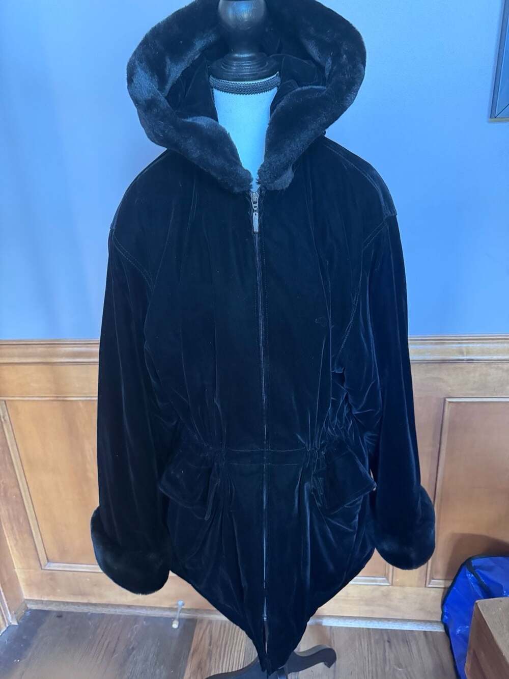 Gallery Velvet Coat Size L Black Faux Fur Hood